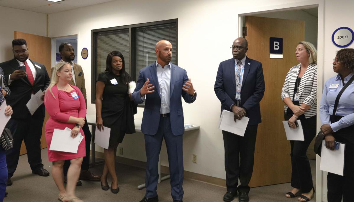 Clerk Abruzzo and members of Leadership Palm Beach County