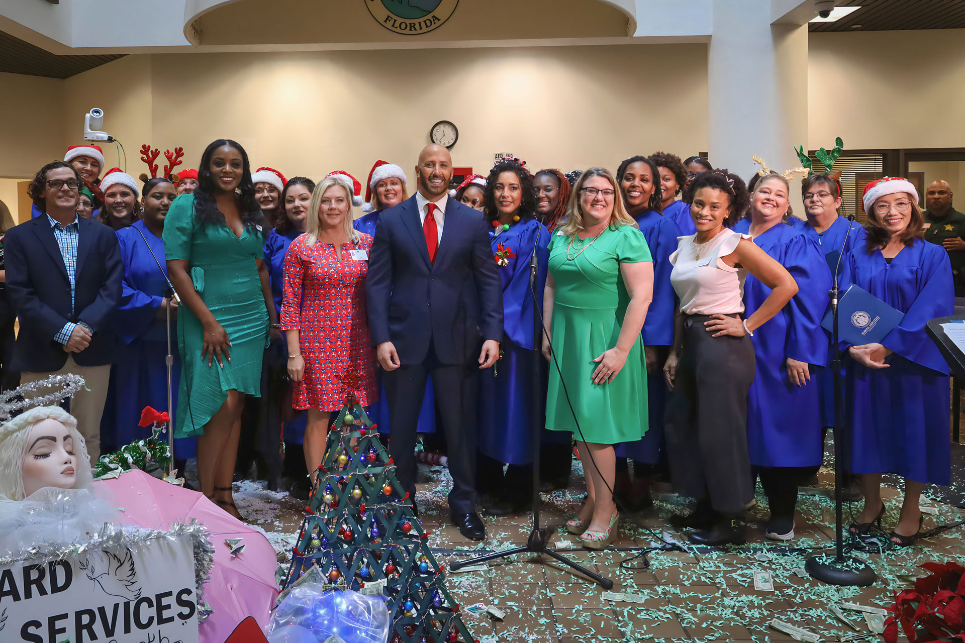 Clerk Abruzzo with Circuit Sound singers and charity representatives